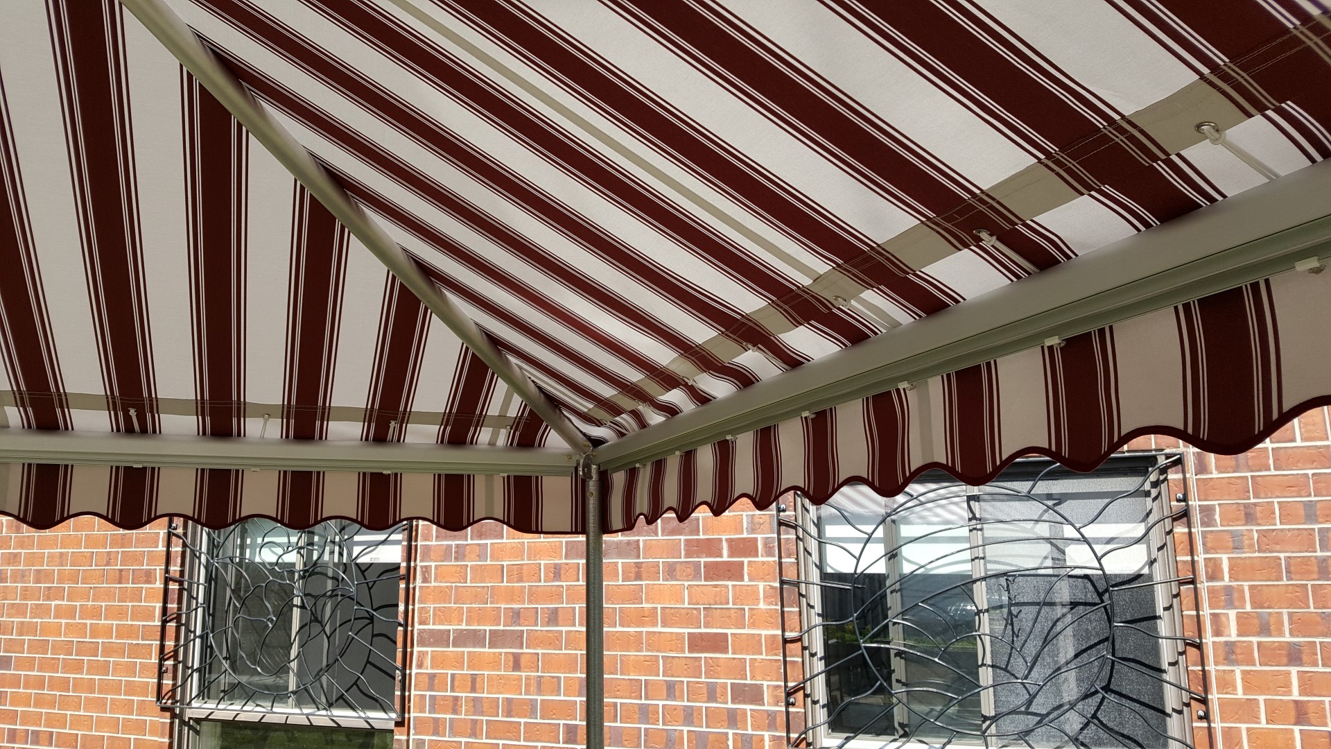 Abri De Jardin Avec Auvent